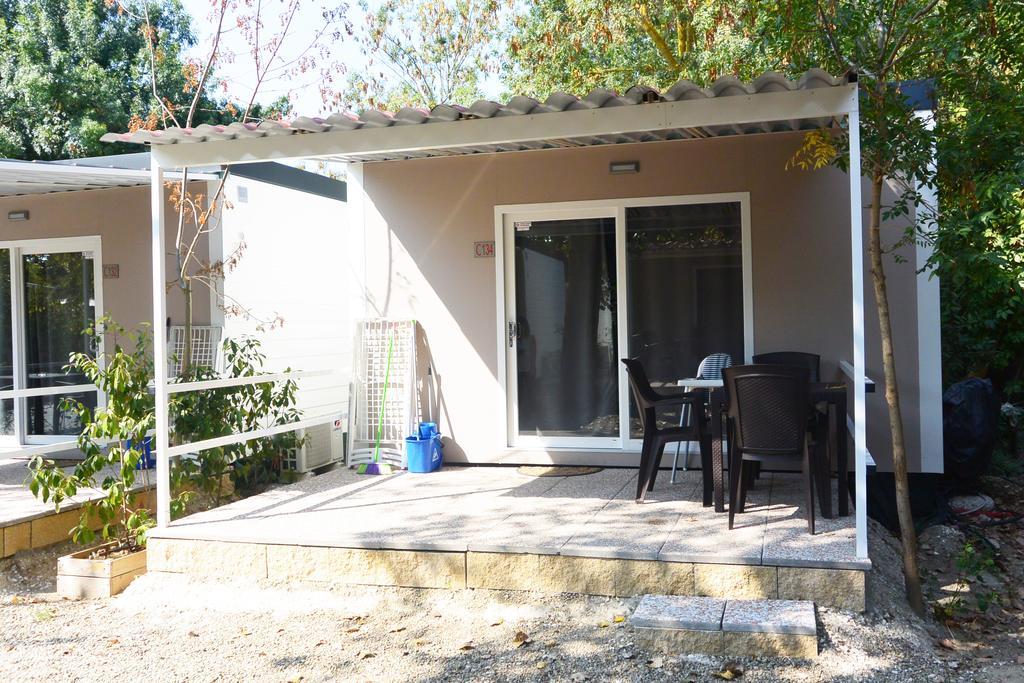 Village Torre Pendente Acampamento